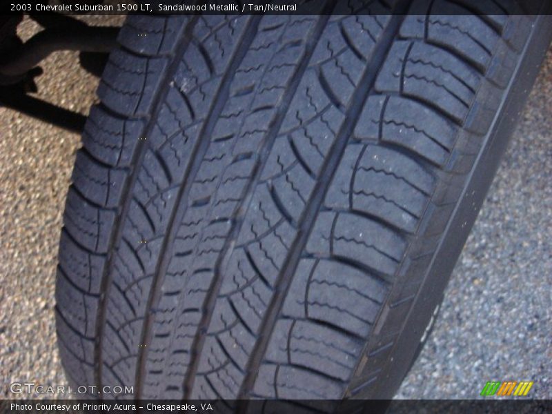 Sandalwood Metallic / Tan/Neutral 2003 Chevrolet Suburban 1500 LT