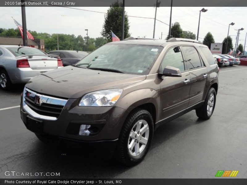 Cocoa / Gray 2010 Saturn Outlook XE