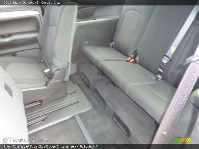  2010 Outlook XE Gray Interior