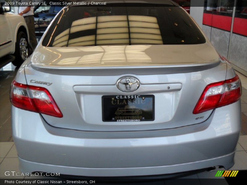 Classic Silver Metallic / Charcoal 2009 Toyota Camry SE