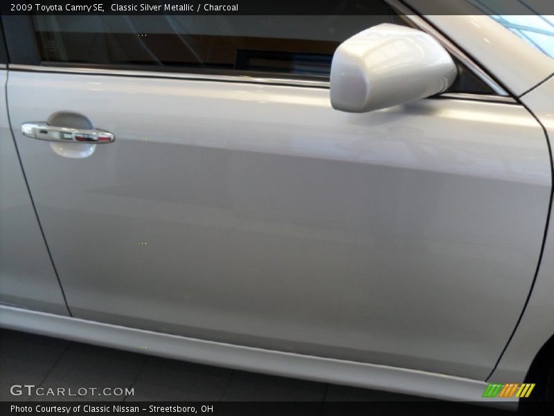 Classic Silver Metallic / Charcoal 2009 Toyota Camry SE