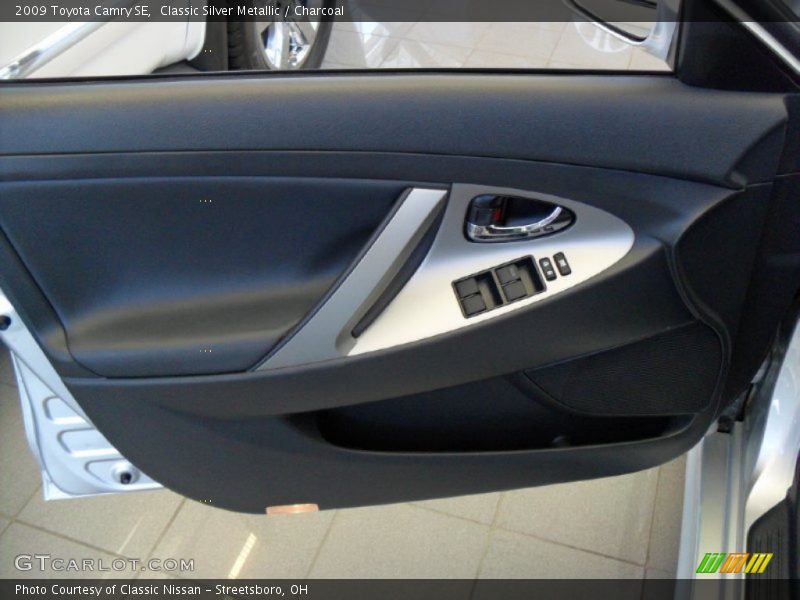Classic Silver Metallic / Charcoal 2009 Toyota Camry SE
