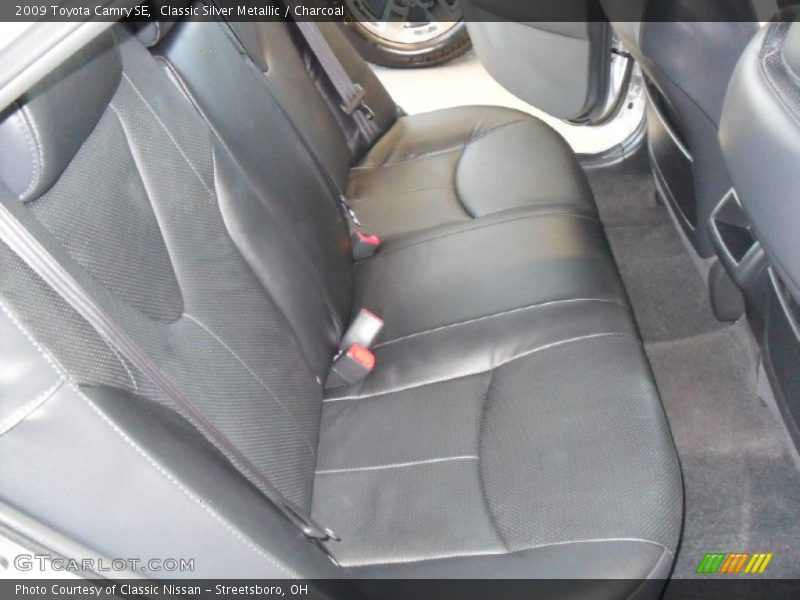 Classic Silver Metallic / Charcoal 2009 Toyota Camry SE