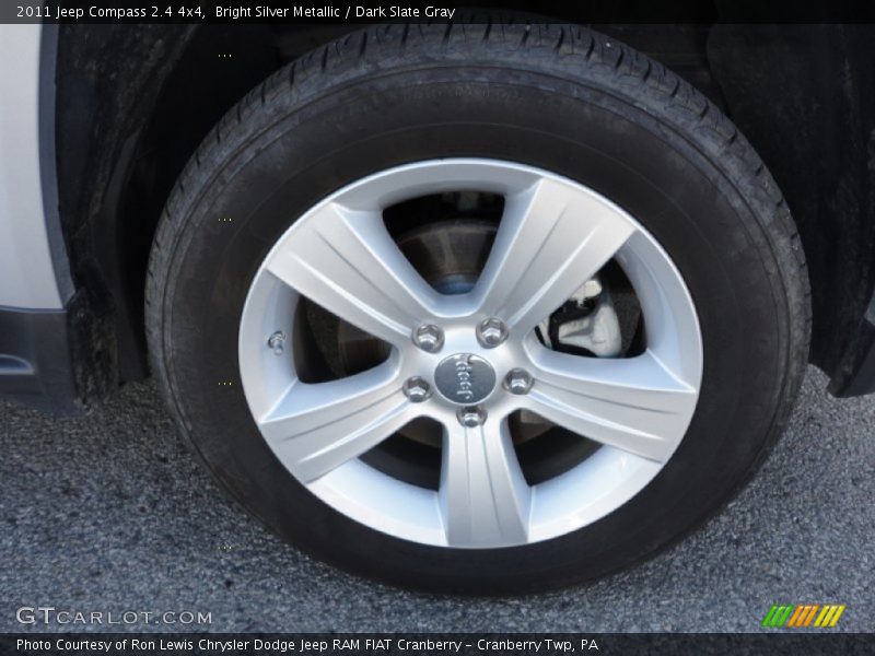 Bright Silver Metallic / Dark Slate Gray 2011 Jeep Compass 2.4 4x4