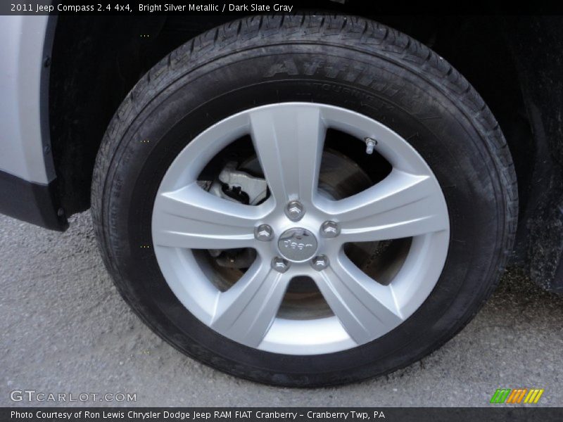 Bright Silver Metallic / Dark Slate Gray 2011 Jeep Compass 2.4 4x4