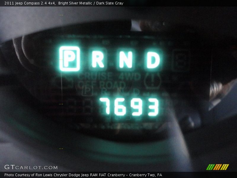 Bright Silver Metallic / Dark Slate Gray 2011 Jeep Compass 2.4 4x4
