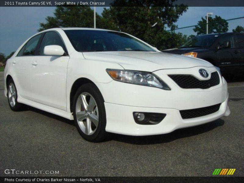 Super White / Dark Charcoal 2011 Toyota Camry SE V6
