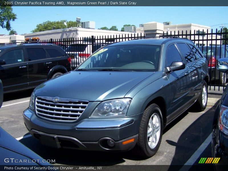 Magnesium Green Pearl / Dark Slate Gray 2005 Chrysler Pacifica Touring AWD