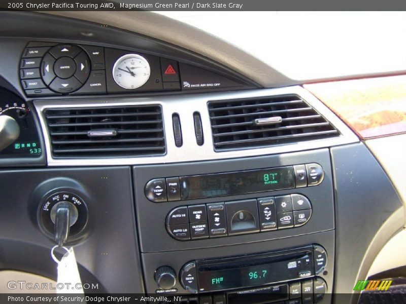 Magnesium Green Pearl / Dark Slate Gray 2005 Chrysler Pacifica Touring AWD