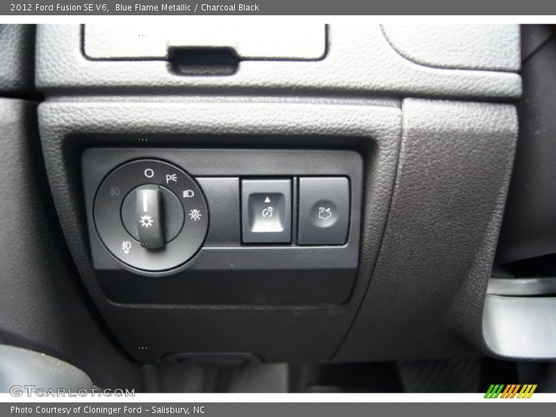 Controls of 2012 Fusion SE V6
