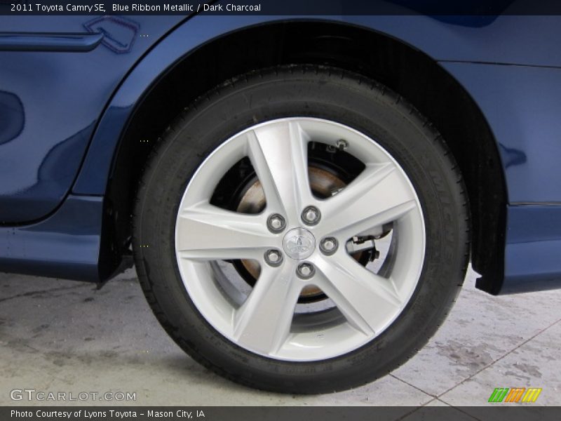 Blue Ribbon Metallic / Dark Charcoal 2011 Toyota Camry SE
