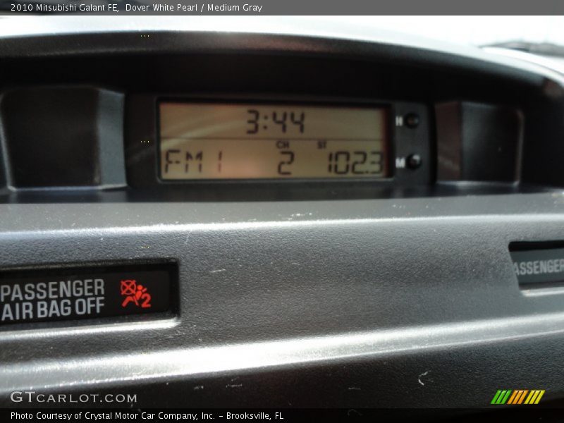 Dover White Pearl / Medium Gray 2010 Mitsubishi Galant FE