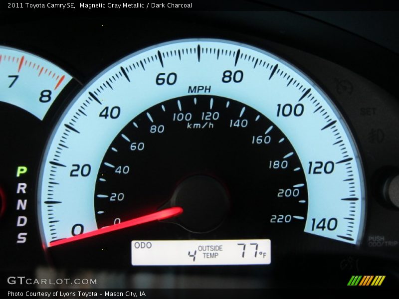 Magnetic Gray Metallic / Dark Charcoal 2011 Toyota Camry SE