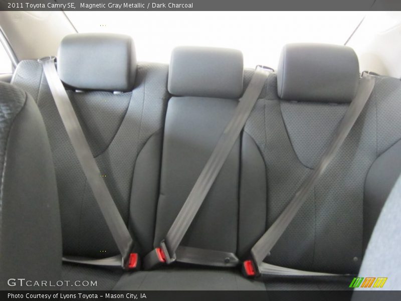 Magnetic Gray Metallic / Dark Charcoal 2011 Toyota Camry SE