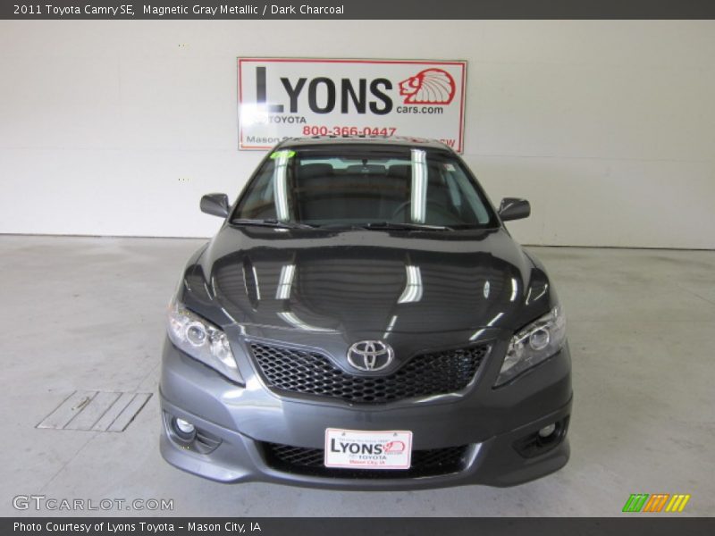 Magnetic Gray Metallic / Dark Charcoal 2011 Toyota Camry SE