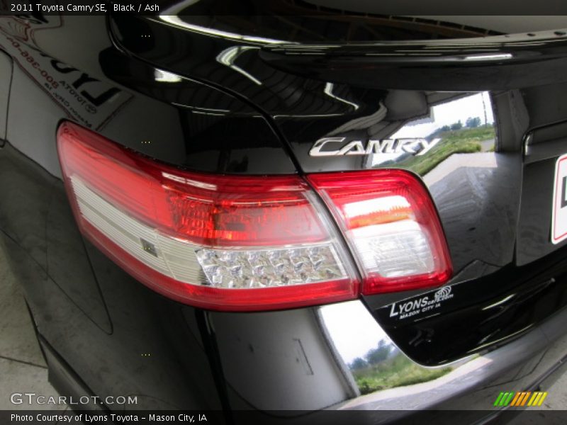 Black / Ash 2011 Toyota Camry SE