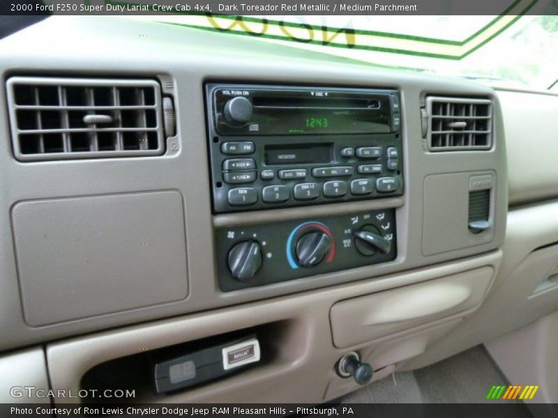 Dark Toreador Red Metallic / Medium Parchment 2000 Ford F250 Super Duty Lariat Crew Cab 4x4