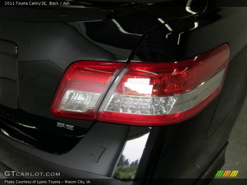 Black / Ash 2011 Toyota Camry SE