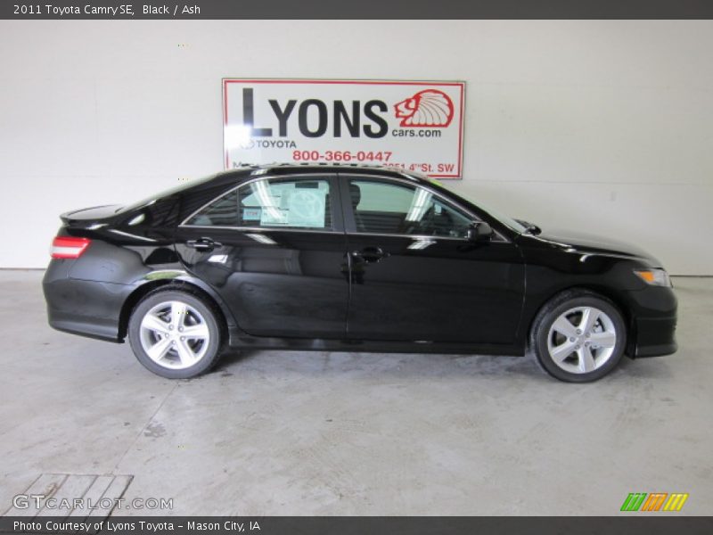 Black / Ash 2011 Toyota Camry SE