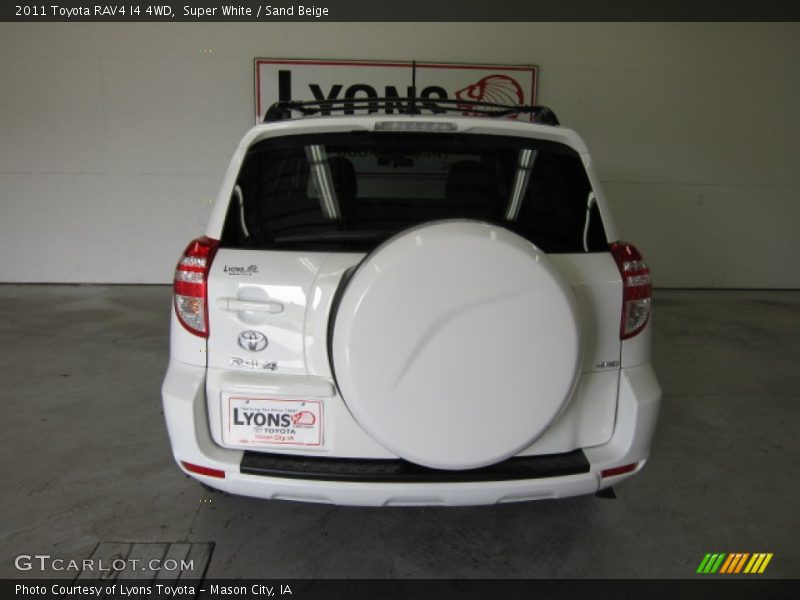 Super White / Sand Beige 2011 Toyota RAV4 I4 4WD