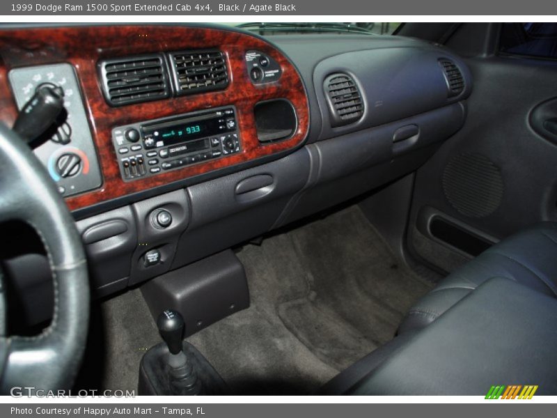 Controls of 1999 Ram 1500 Sport Extended Cab 4x4