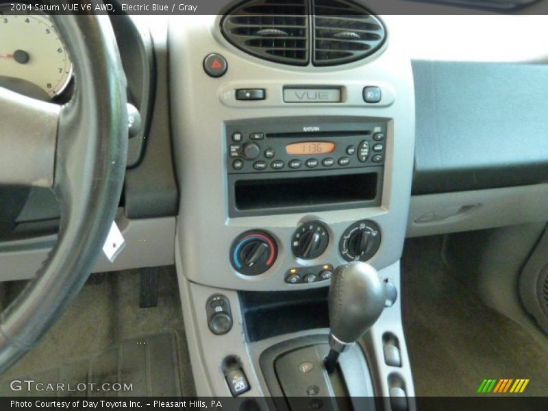 Electric Blue / Gray 2004 Saturn VUE V6 AWD