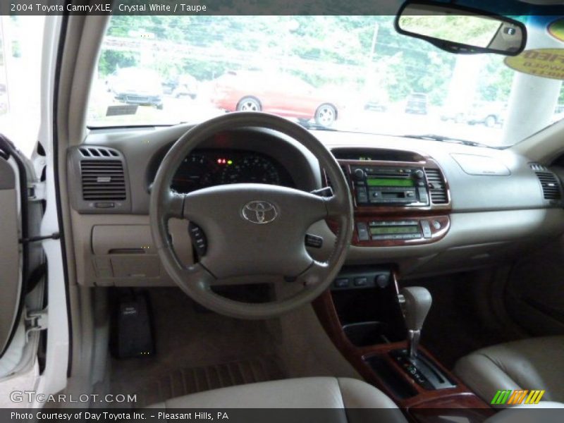 Crystal White / Taupe 2004 Toyota Camry XLE