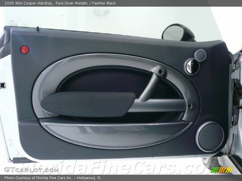 Pure Silver Metallic / Panther Black 2005 Mini Cooper Hardtop
