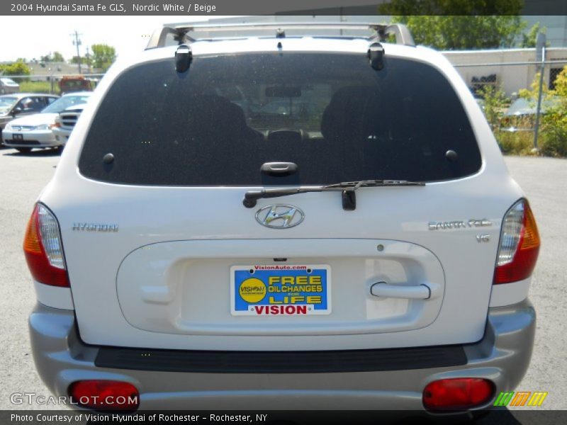 Nordic White / Beige 2004 Hyundai Santa Fe GLS