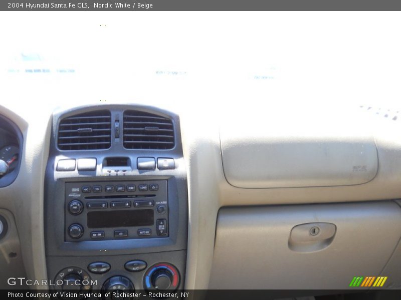 Nordic White / Beige 2004 Hyundai Santa Fe GLS