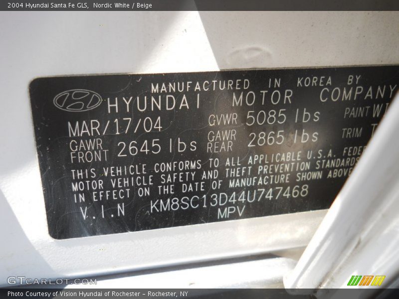 Nordic White / Beige 2004 Hyundai Santa Fe GLS