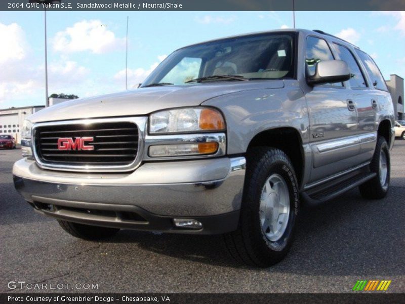 Sandalwood Metallic / Neutral/Shale 2004 GMC Yukon SLE