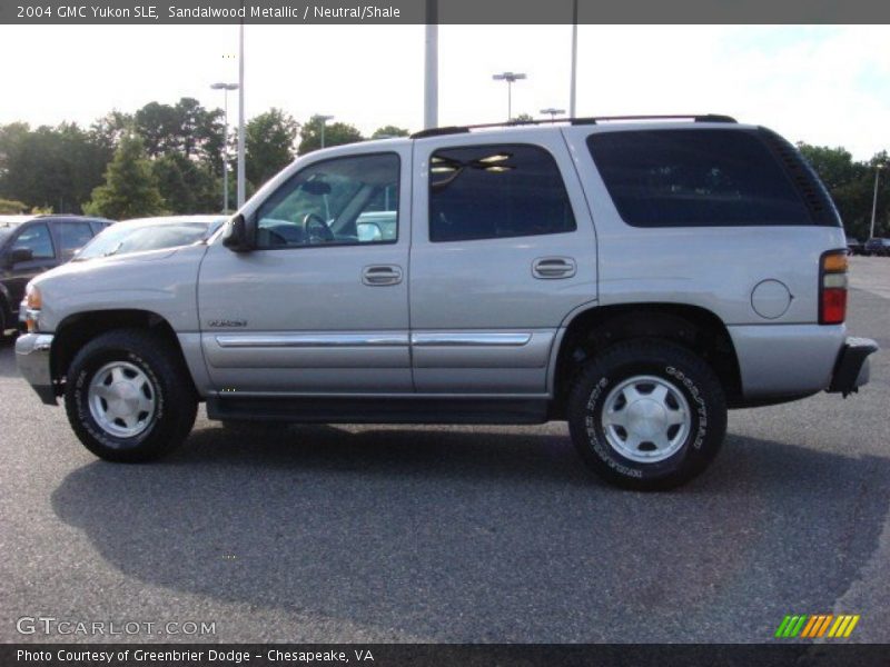 Sandalwood Metallic / Neutral/Shale 2004 GMC Yukon SLE