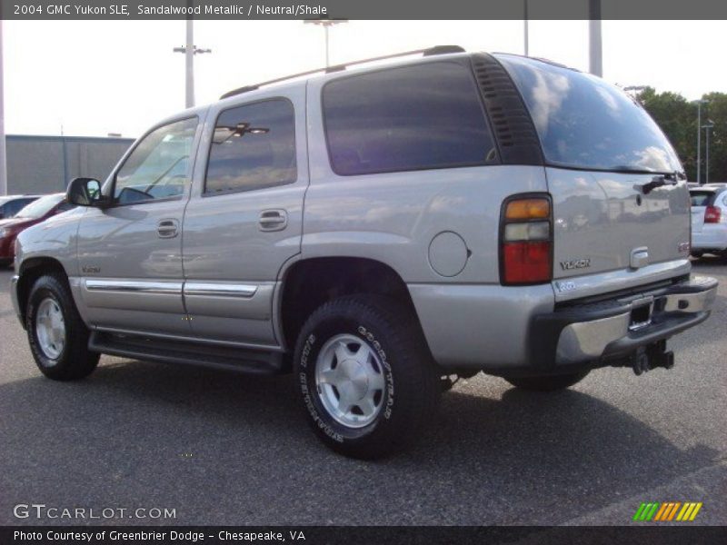 Sandalwood Metallic / Neutral/Shale 2004 GMC Yukon SLE