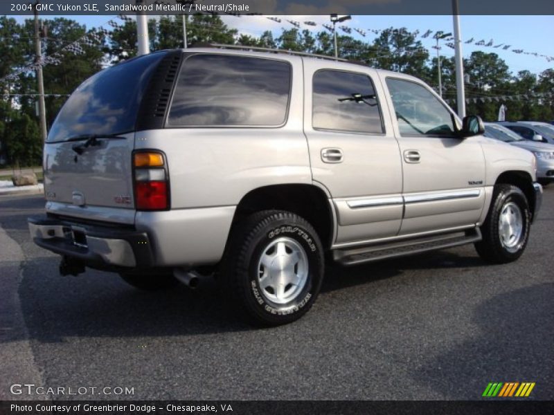 Sandalwood Metallic / Neutral/Shale 2004 GMC Yukon SLE