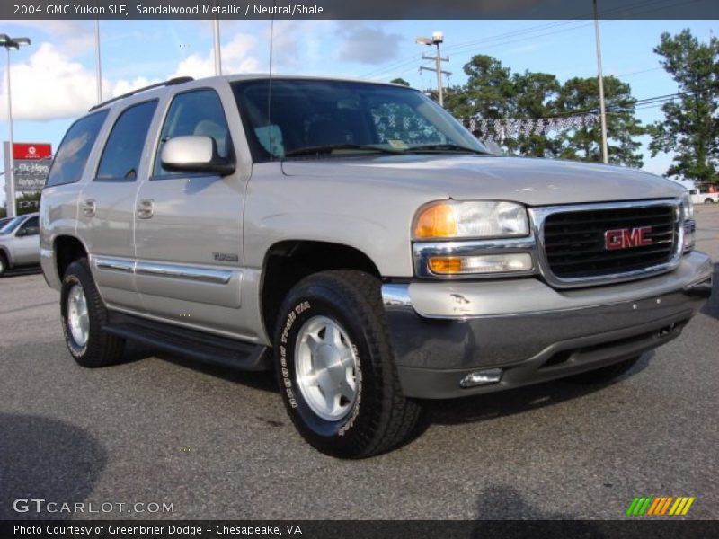 Sandalwood Metallic / Neutral/Shale 2004 GMC Yukon SLE