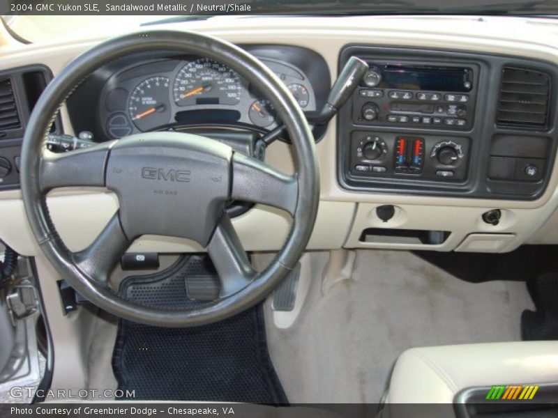 Sandalwood Metallic / Neutral/Shale 2004 GMC Yukon SLE