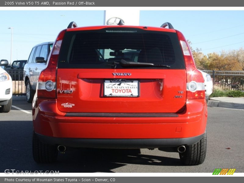 Passion Red / Off-Black 2005 Volvo V50 T5 AWD