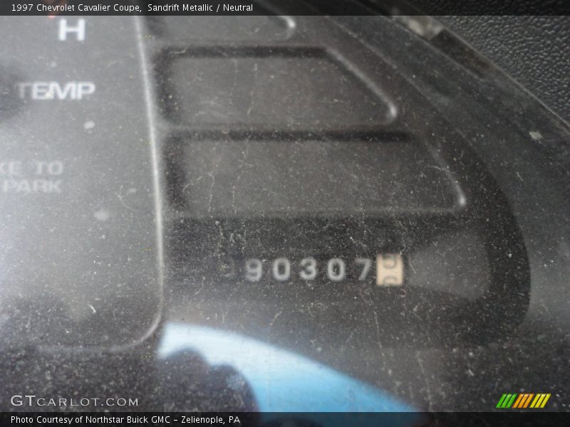 Sandrift Metallic / Neutral 1997 Chevrolet Cavalier Coupe