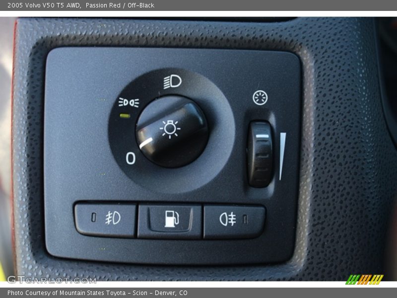 Controls of 2005 V50 T5 AWD