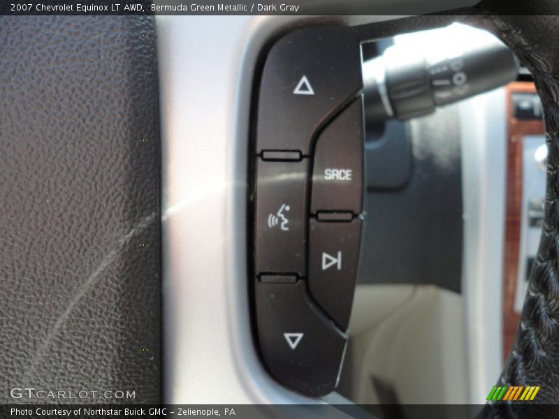 Bermuda Green Metallic / Dark Gray 2007 Chevrolet Equinox LT AWD