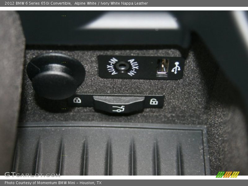 Controls of 2012 6 Series 650i Convertible