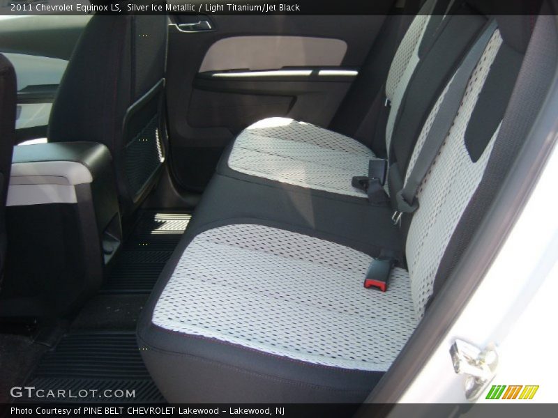 Silver Ice Metallic / Light Titanium/Jet Black 2011 Chevrolet Equinox LS