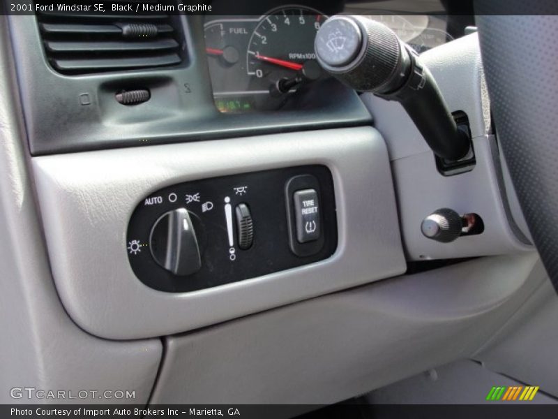 Black / Medium Graphite 2001 Ford Windstar SE