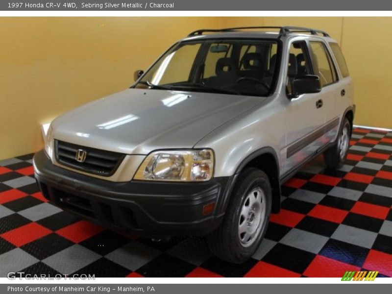 Sebring Silver Metallic / Charcoal 1997 Honda CR-V 4WD