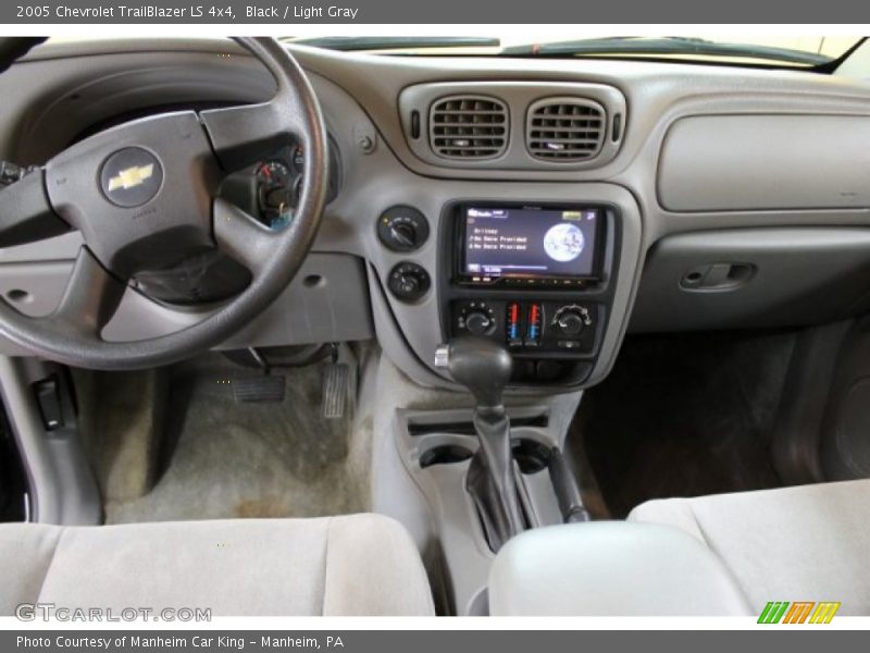 Black / Light Gray 2005 Chevrolet TrailBlazer LS 4x4