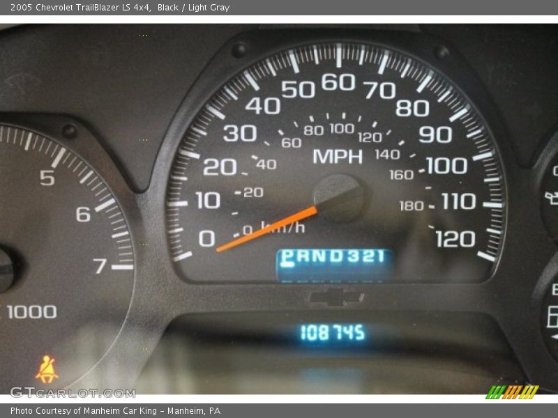 Black / Light Gray 2005 Chevrolet TrailBlazer LS 4x4