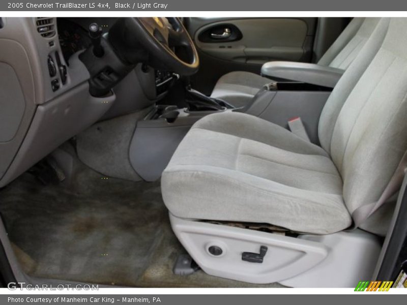 Black / Light Gray 2005 Chevrolet TrailBlazer LS 4x4