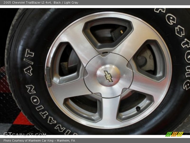 Black / Light Gray 2005 Chevrolet TrailBlazer LS 4x4