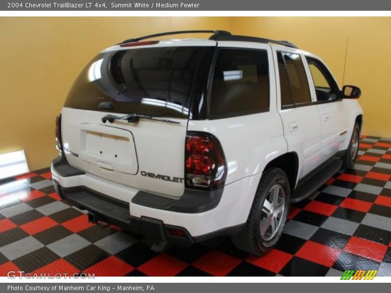 Summit White / Medium Pewter 2004 Chevrolet TrailBlazer LT 4x4